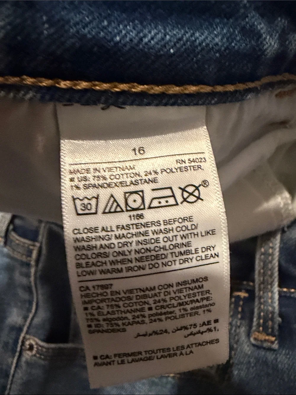 Old Navy high rise rolled Bermuda shorts